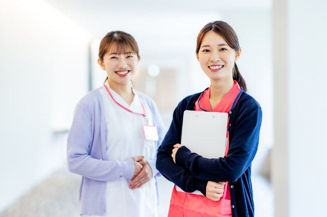 訪問歯科を相談できるケアマネージャーや訪問看護師のイメージ