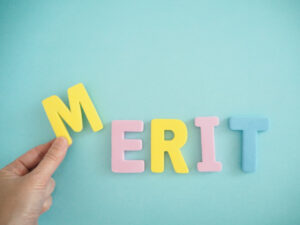 子どものうちに矯正治療を受けるメリットのイメージ