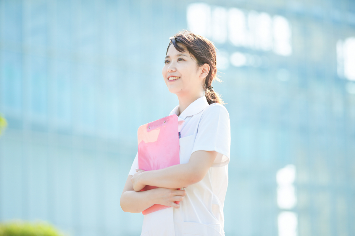 働く歯科衛生士の女性